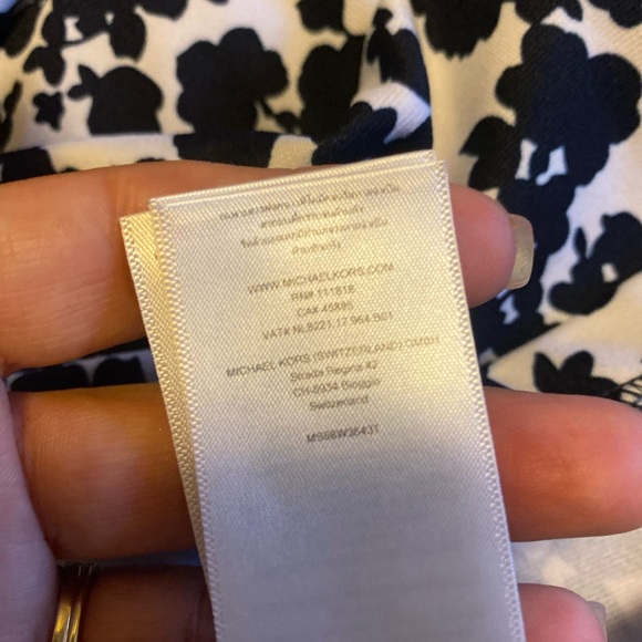 MICHAEL KORS "GEMMA" 💙🤍NAVY BLUE & WHITE🤍💙 FLORAL PRINT PONTE DRESS 🌟EUC🌟 - Picture 14 of 16